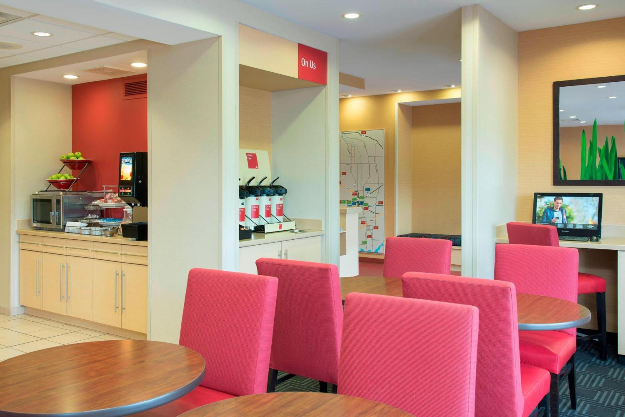 Towneplace Suites By Marriott Kalamazoo Portage Kültér fotó